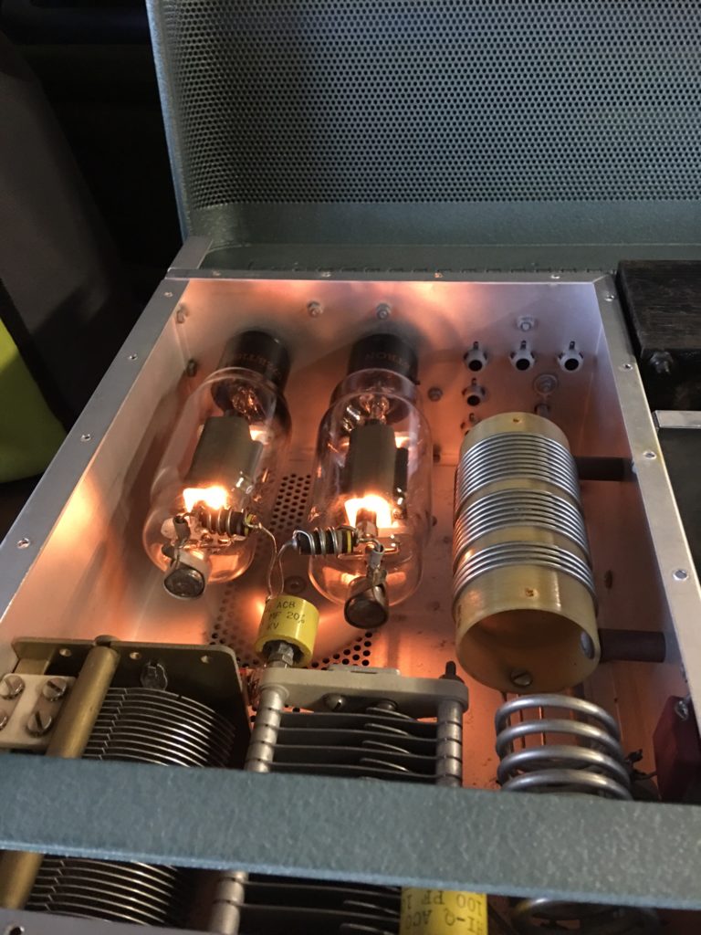 image of 572B tubes in the SB-200 amplifier.